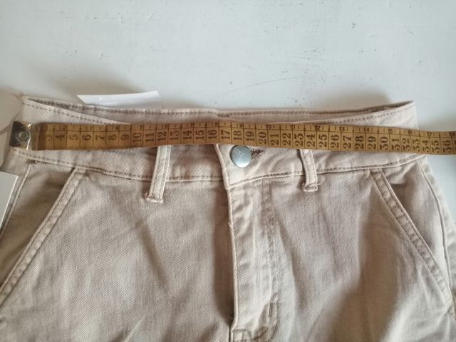 Minifalda nueva beige cargo