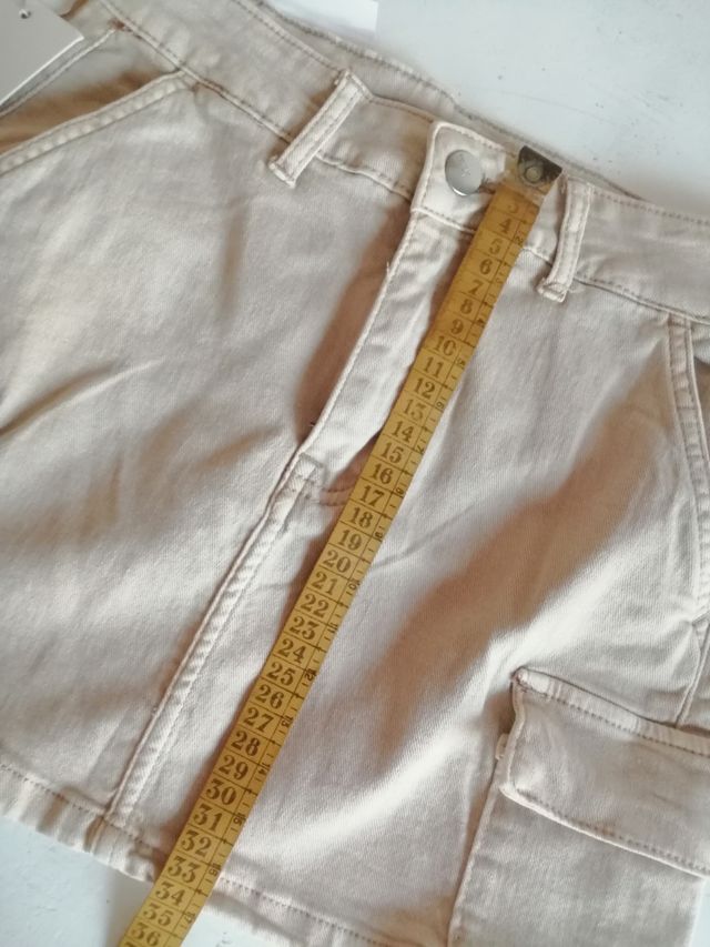 Minifalda nueva beige cargo
