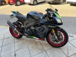 Aprilia rsv4
