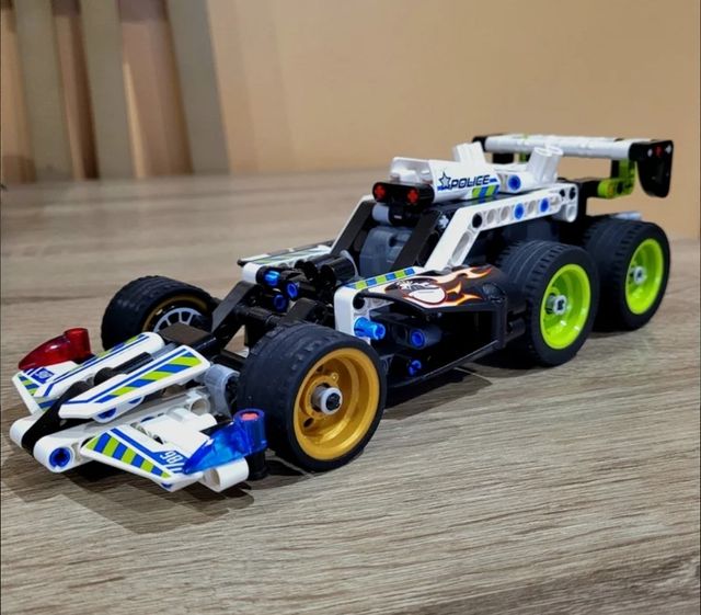 LEGO TECHNIC 42046 + 42047