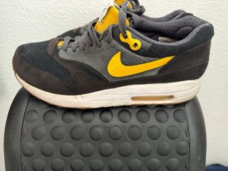 NIKE AIR MAX 1 42,5