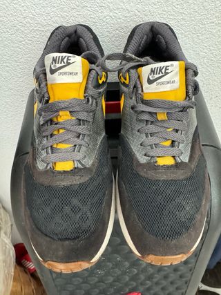 NIKE AIR MAX 1 42,5
