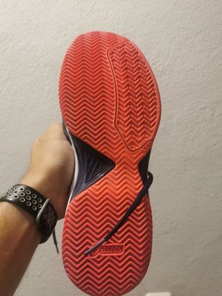 Zapatillas Asics y Paletero