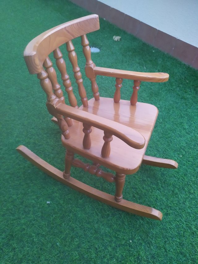 Mecedora infantil 