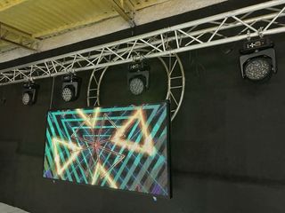 Pantalla led p5 2x1m para cabina DJ o truss