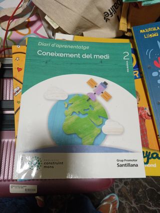 Libro coneixement del medio santillana