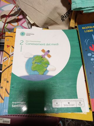 Libro coneixement del medio santillana