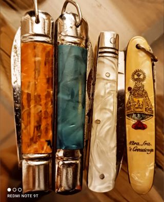 Gemelos,alfiler,monedas, mechero,abridor,colgante