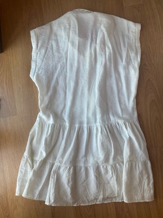 Vestido corto botones joya