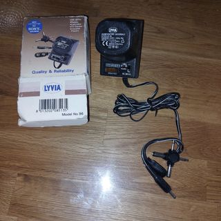 Alimentatore universale