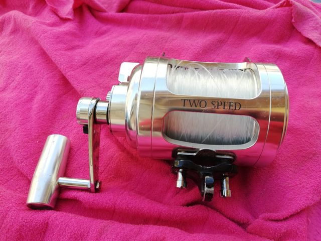 Conjunto caña y Carrete Tora 50 libras