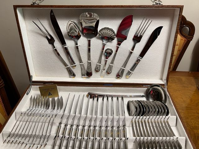 Cubertería de acero inox y oro 24k