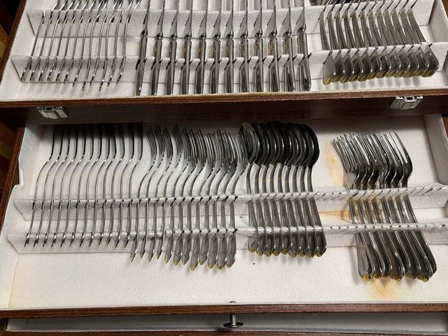 Cubertería de acero inox y oro 24k