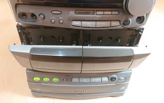 Minicadena KENWOOD RXD-550 (AVERIADA)