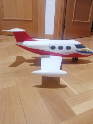 Avión de juguete playmobil.