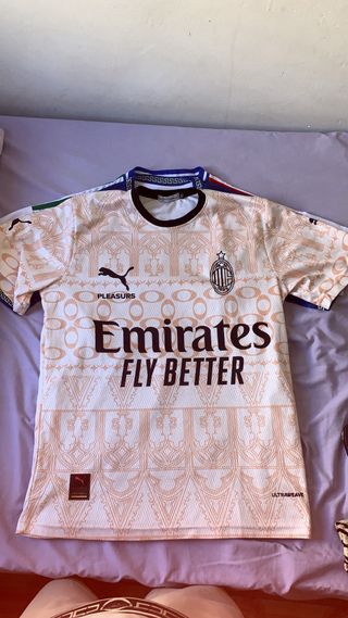 Camiseta acmilan