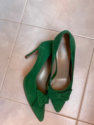 Zapatos verdes muy bonitos