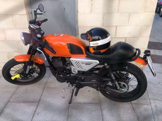 Hanway raw 125 orange cafe racer