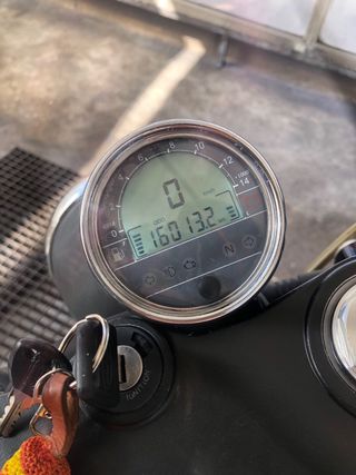 Hanway raw 125 orange cafe racer