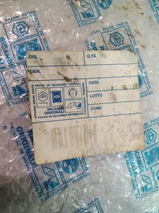 3212205 - Tapa baul guantera Vespa ET4