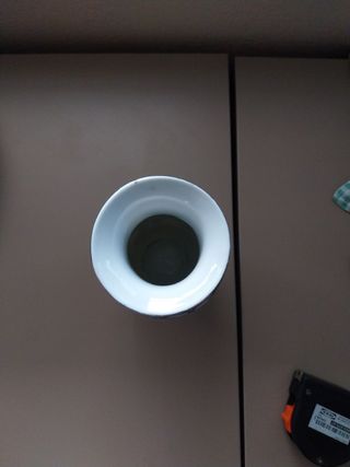 Jarrón con motivos japoneses