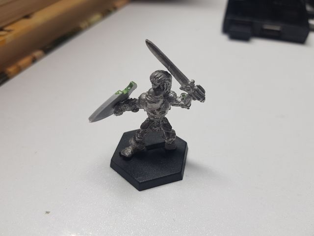 Paladín warhammer imperio bretonia