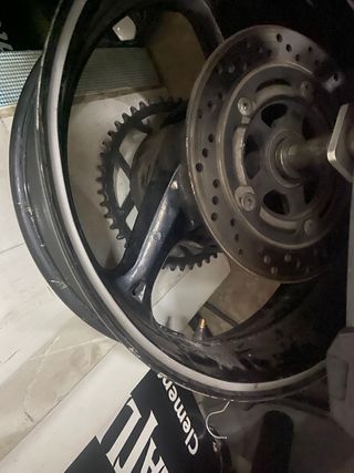 Llanta trasera suzuki gsr 600