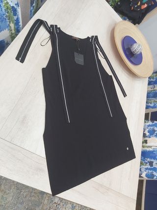 Top Adolfo Domínguez a estrenar.