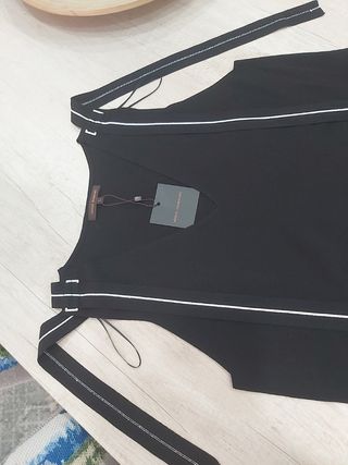 Top Adolfo Domínguez a estrenar.