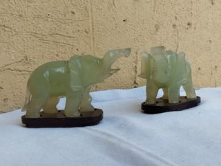 Elefanti elefantini in giada giadeite basi legno