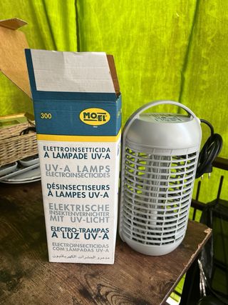 Elettroinsetticoda a lampade UV-A