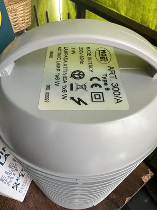 Elettroinsetticoda a lampade UV-A