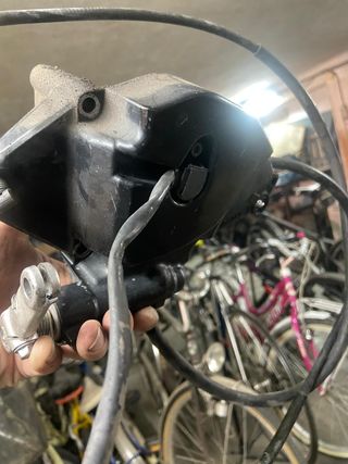 Tapa piñón suzuki gsr 600