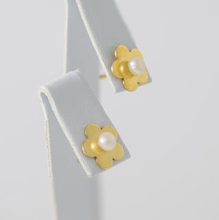 Pendientes Tous Flor oro amarillo 18k con perlas