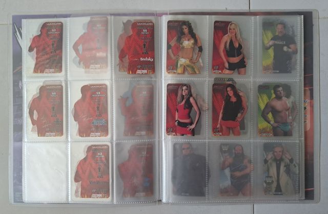 WWE LAMINCARDS PRESSING CATCH