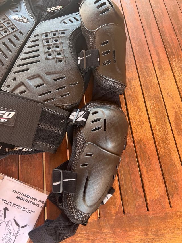 Peto integral motocross