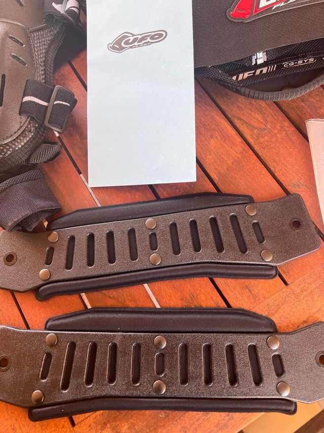 Peto integral motocross