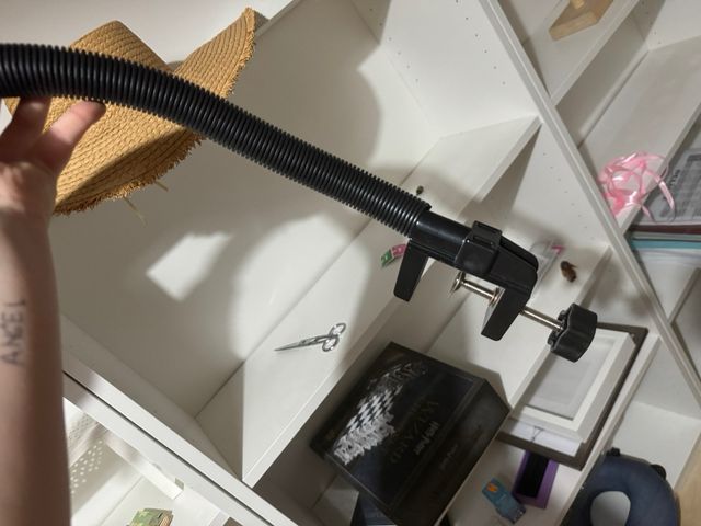 Mano para practicar uñas