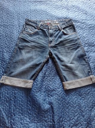 2 Bermudas chico