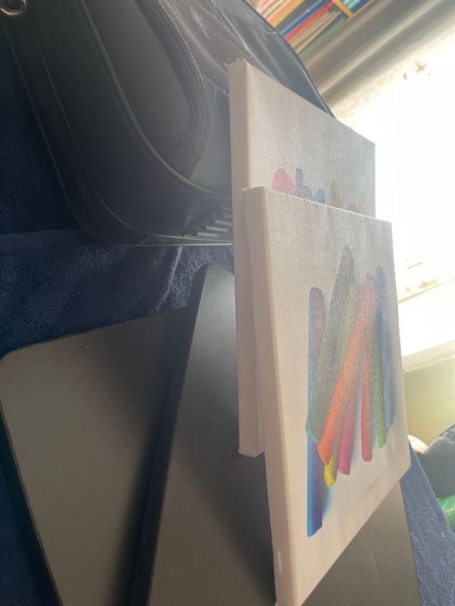 2 Cuadros infantiles y un reloj de pared infantil