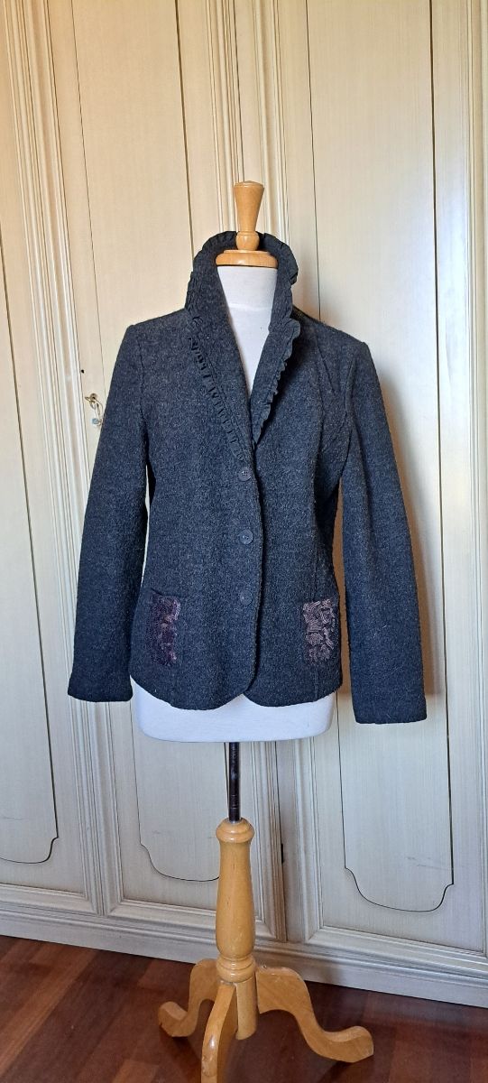 Carla Ferroni. Giacca in lana. 