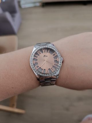 Reloj lotus