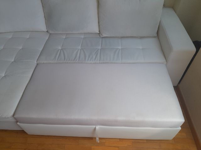 Sofá chaiselongue con cama