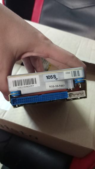 SCSI 107MB Quantum ProDrive 105S Disco Duro