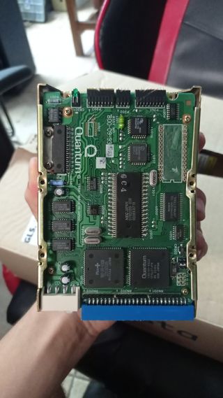 SCSI 107MB Quantum ProDrive 105S Disco Duro