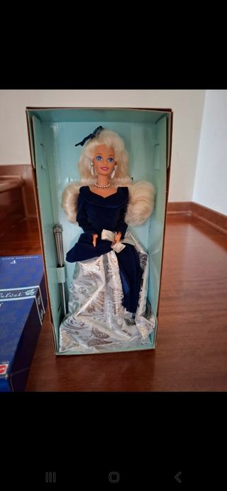 Barbie Winter Velvet NRFB