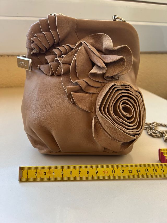 Bolso UTERQÜE exclusivo de piel