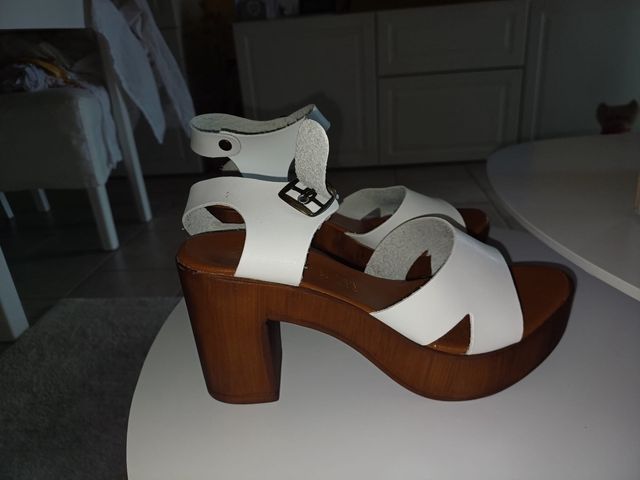 Sandali con tacco Donna in pelle