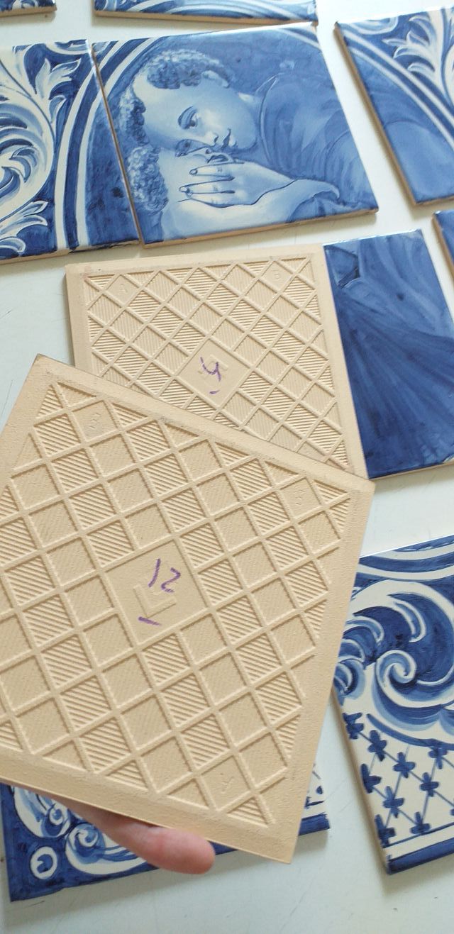 Painel de Azulejos pintados á mão Santo António