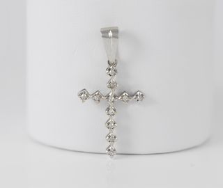 Colgante cruz antiguo en oro blanco 18k